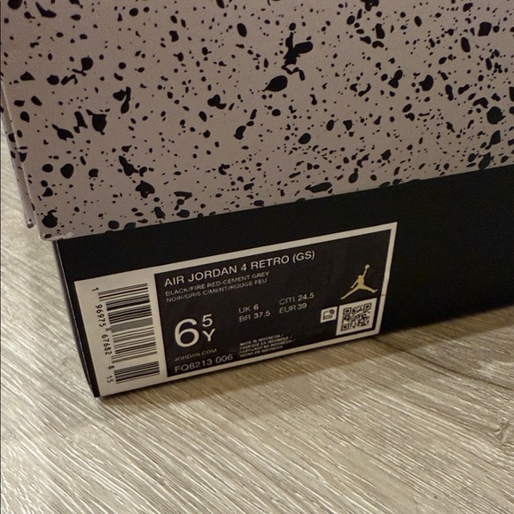 Jordan Retro 4 Cement - Picture 8 of 8